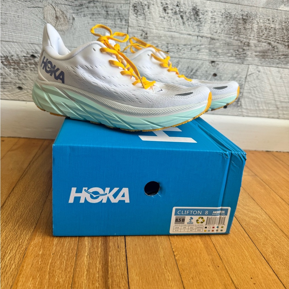 Brand New Hoka Clifton 8 Women’s Size 8.5